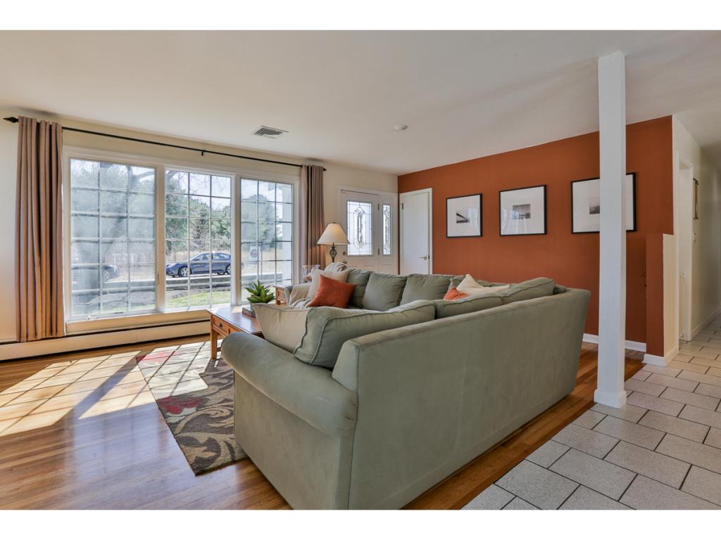 7 Jesse George Road Plaistow, NH 03865 - Photo 12 of 36 Gallery Image 12