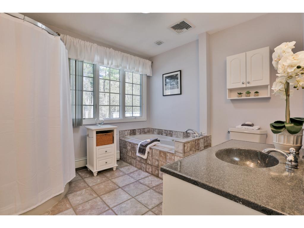 7 Jesse George Road Plaistow, NH 03865 - Photo 28 of 36 Gallery Image 28