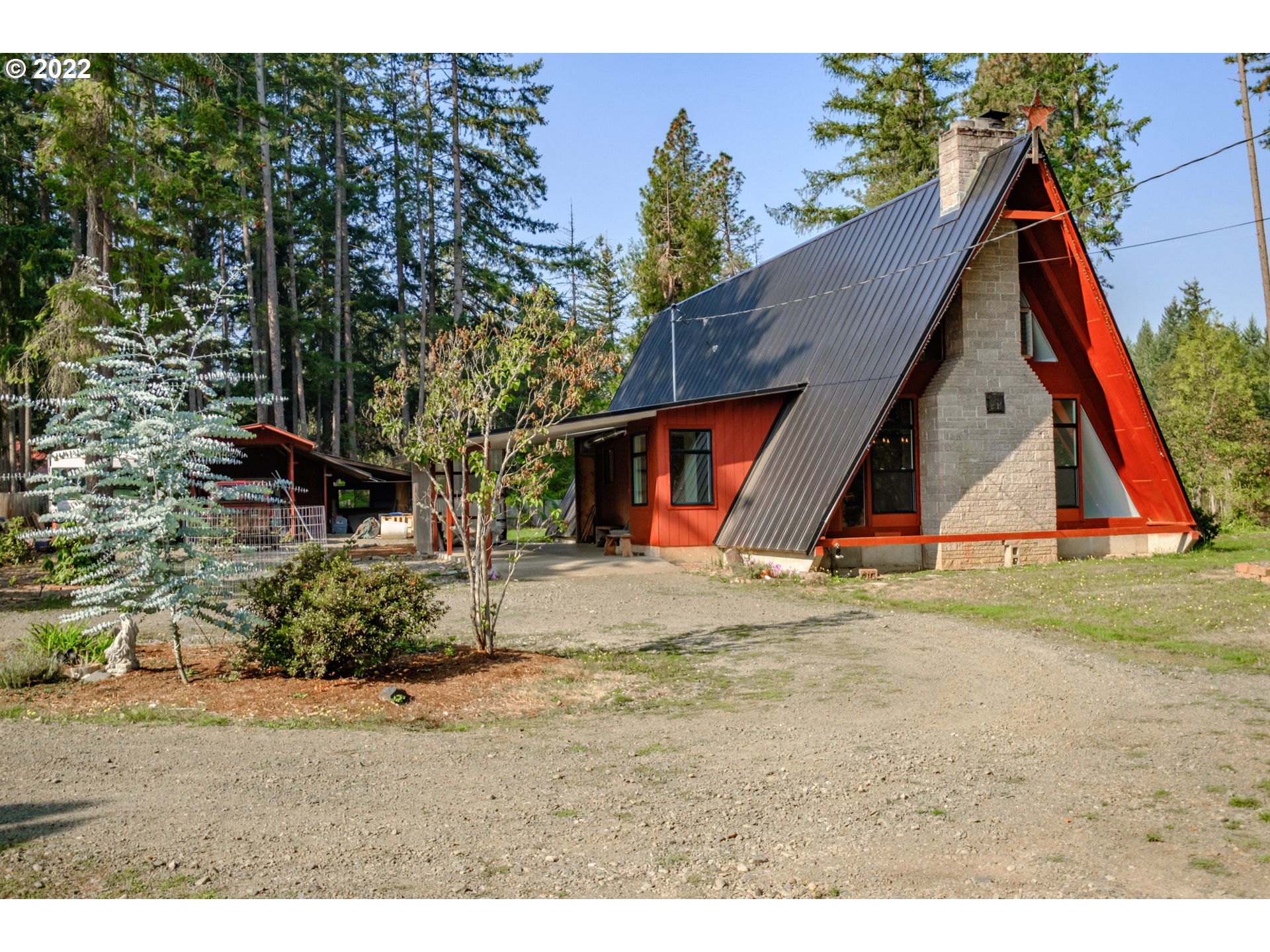 25385 East Bolton Road Veneta, OR 97487 - Photo 1 of 30 Gallery Image 1