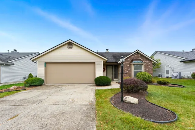 $249,900 | 2928 Wood Knoll Lane, Fort Wayne, IN 46804