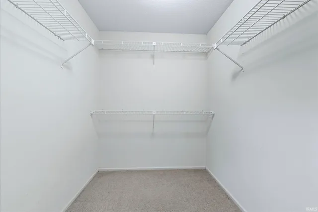 $249,900 | 2928 Wood Knoll Lane, Fort Wayne, IN 46804