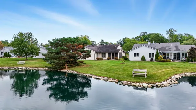 $249,900 | 2928 Wood Knoll Lane, Fort Wayne, IN 46804