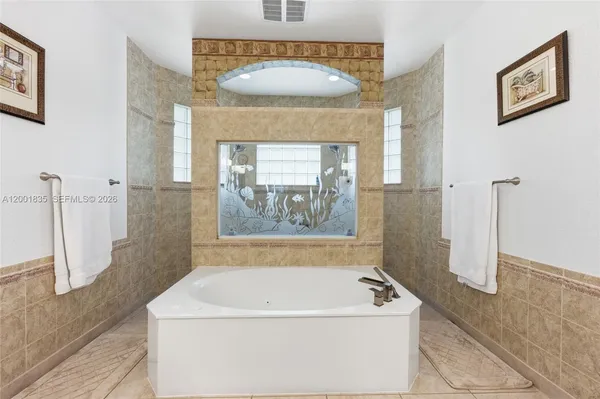 $950,000 | 6113 Northwest 53rd Circle, Coral Springs, FL 33067