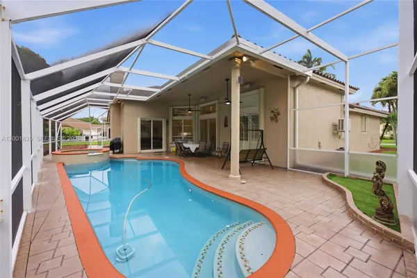 $950,000 | 6113 Northwest 53rd Circle, Coral Springs, FL 33067