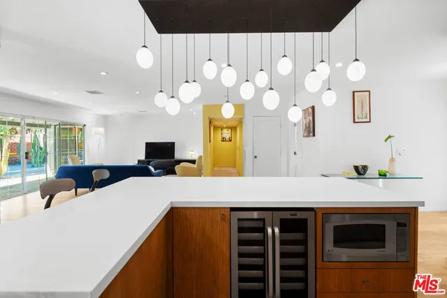 $2,295,000 | 6570 Lakeridge Road, Los Angeles, CA 90068