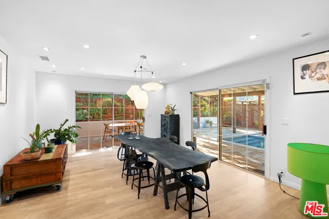 $2,295,000 | 6570 Lakeridge Road, Los Angeles, CA 90068