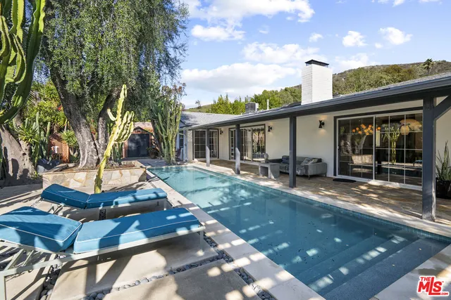 $2,295,000 | 6570 Lakeridge Road, Los Angeles, CA 90068