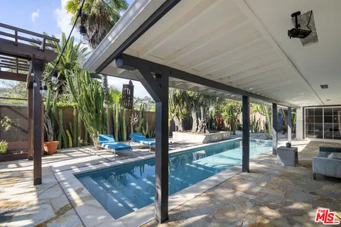 $2,295,000 | 6570 Lakeridge Road, Los Angeles, CA 90068