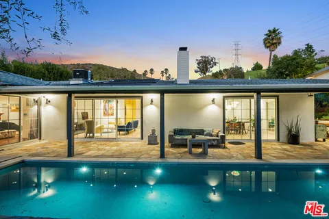 $2,295,000 | 6570 Lakeridge Road, Los Angeles, CA 90068