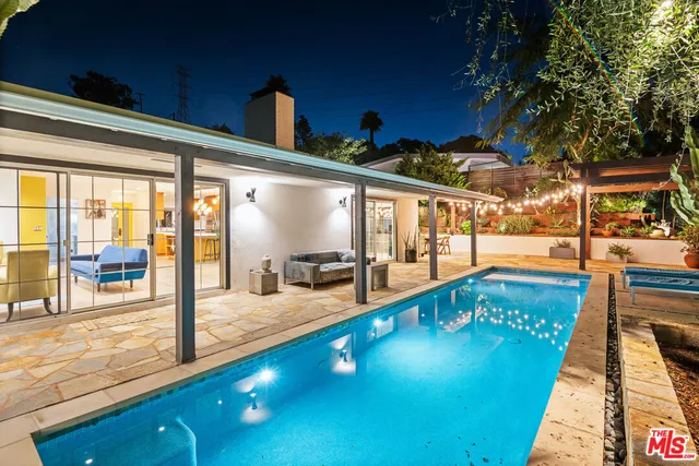 $2,295,000 | 6570 Lakeridge Road, Los Angeles, CA 90068