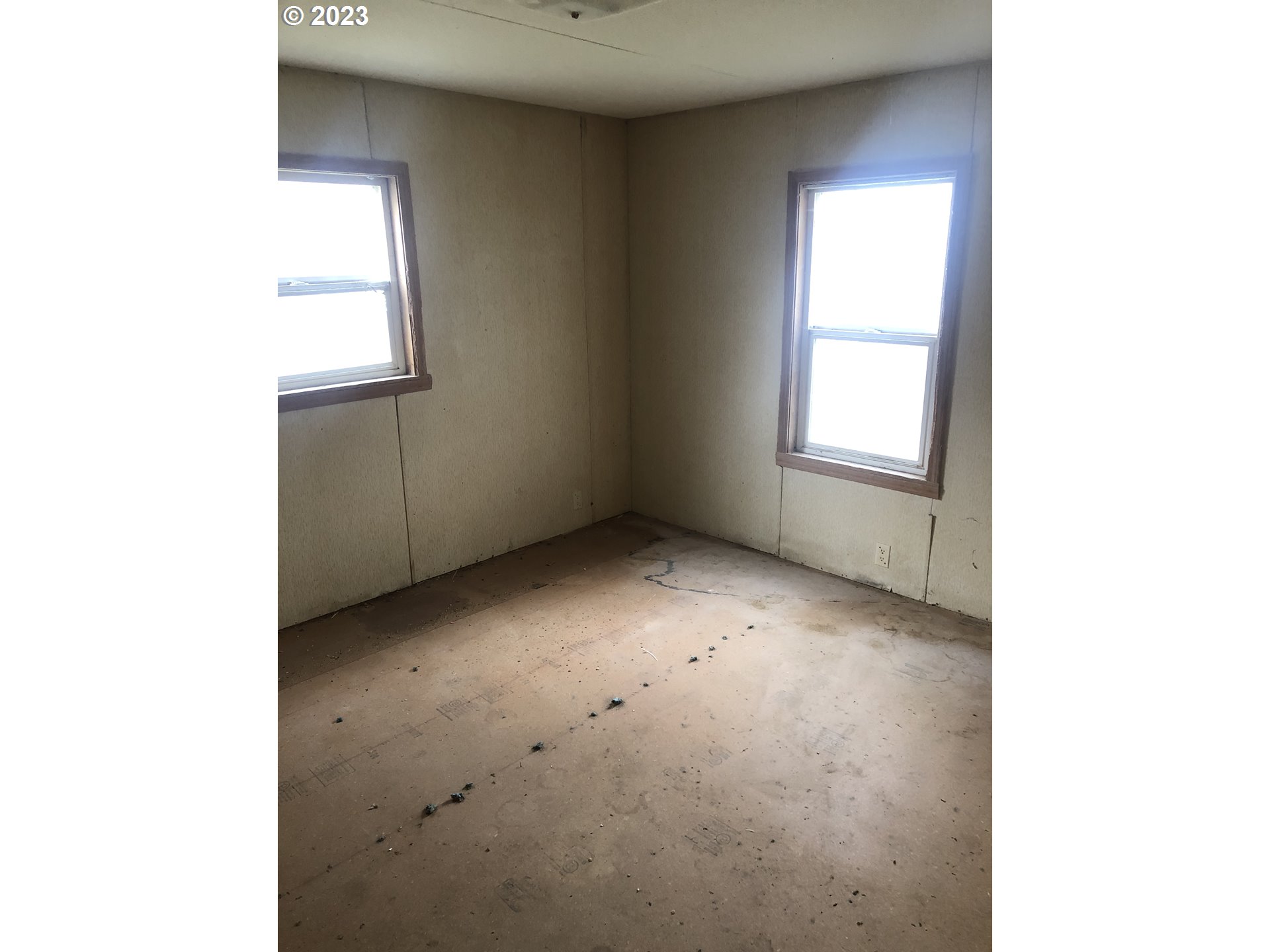 73263 Southeast 54th Street Pendleton, OR 97801 - Photo 11 of 17 Gallery Image 11