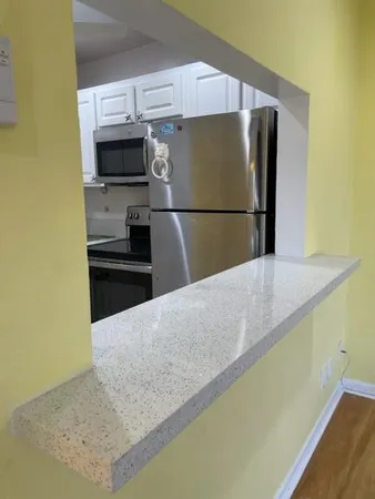 $1,290 | 2960 Lake Osborne Drive, Unit 107, Lake Worth Beach, FL 33461