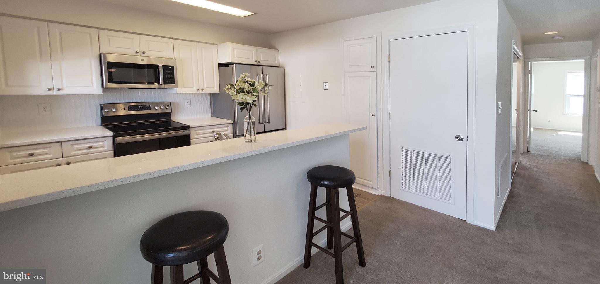 12929 Grays Pointe Road, Unit B Fairfax, VA 22033 - Photo 16 of 60