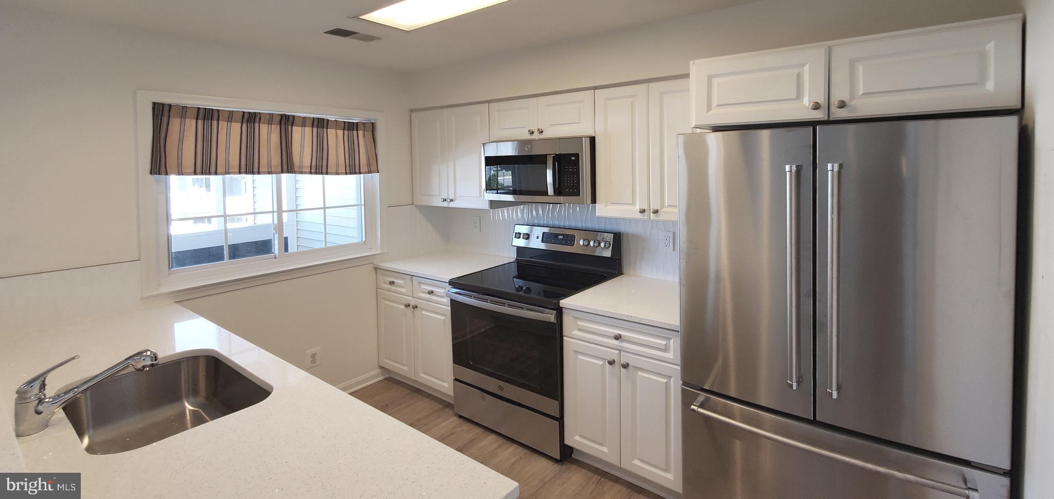 12929 Grays Pointe Road, Unit B Fairfax, VA 22033 - Photo 21 of 60