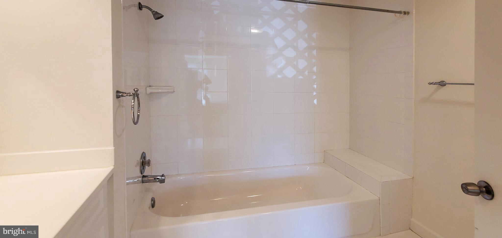 12929 Grays Pointe Road, Unit B Fairfax, VA 22033 - Photo 33 of 60