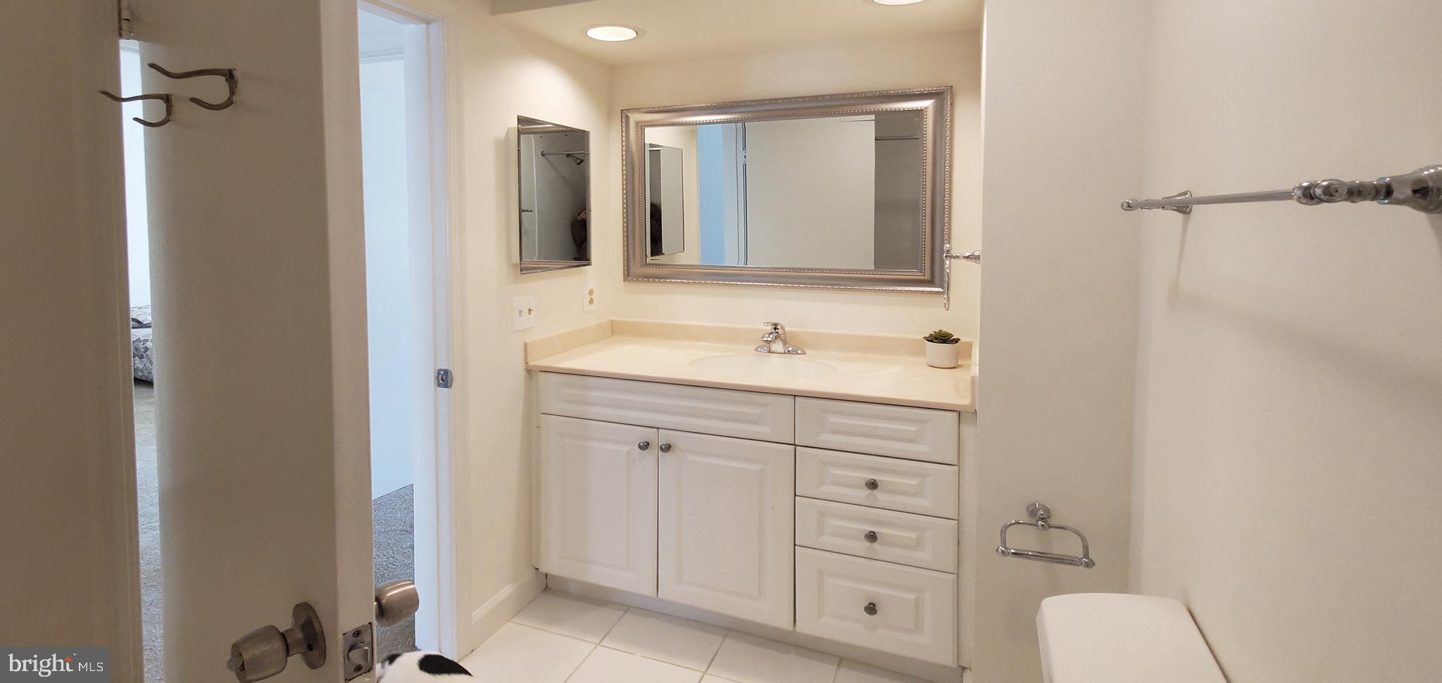 12929 Grays Pointe Road, Unit B Fairfax, VA 22033 - Photo 45 of 60
