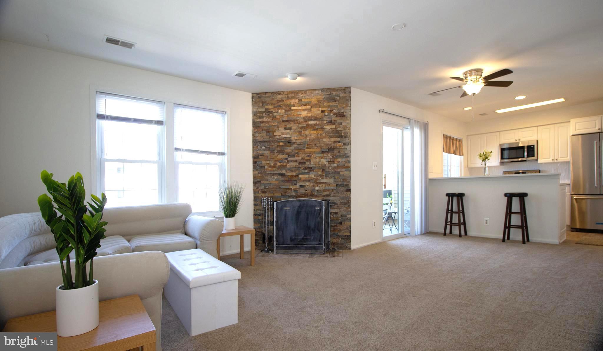 12929 Grays Pointe Road, Unit B Fairfax, VA 22033 - Photo 6 of 60