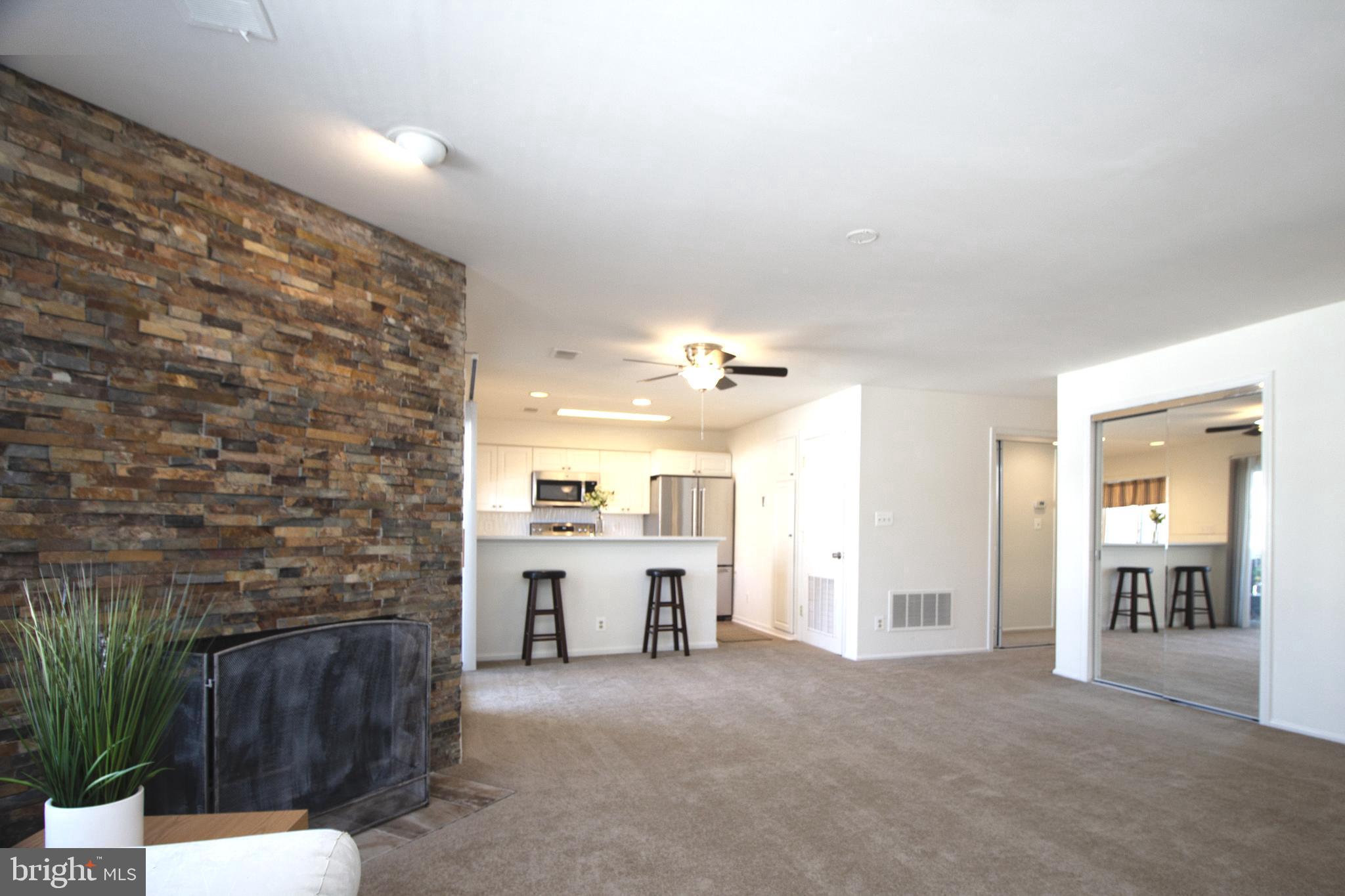 12929 Grays Pointe Road, Unit B Fairfax, VA 22033 - Photo 7 of 60