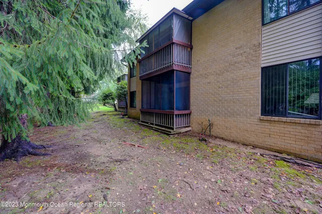 $2,300 | 58 Amberly Drive, Unit A, Manalapan, NJ 07726