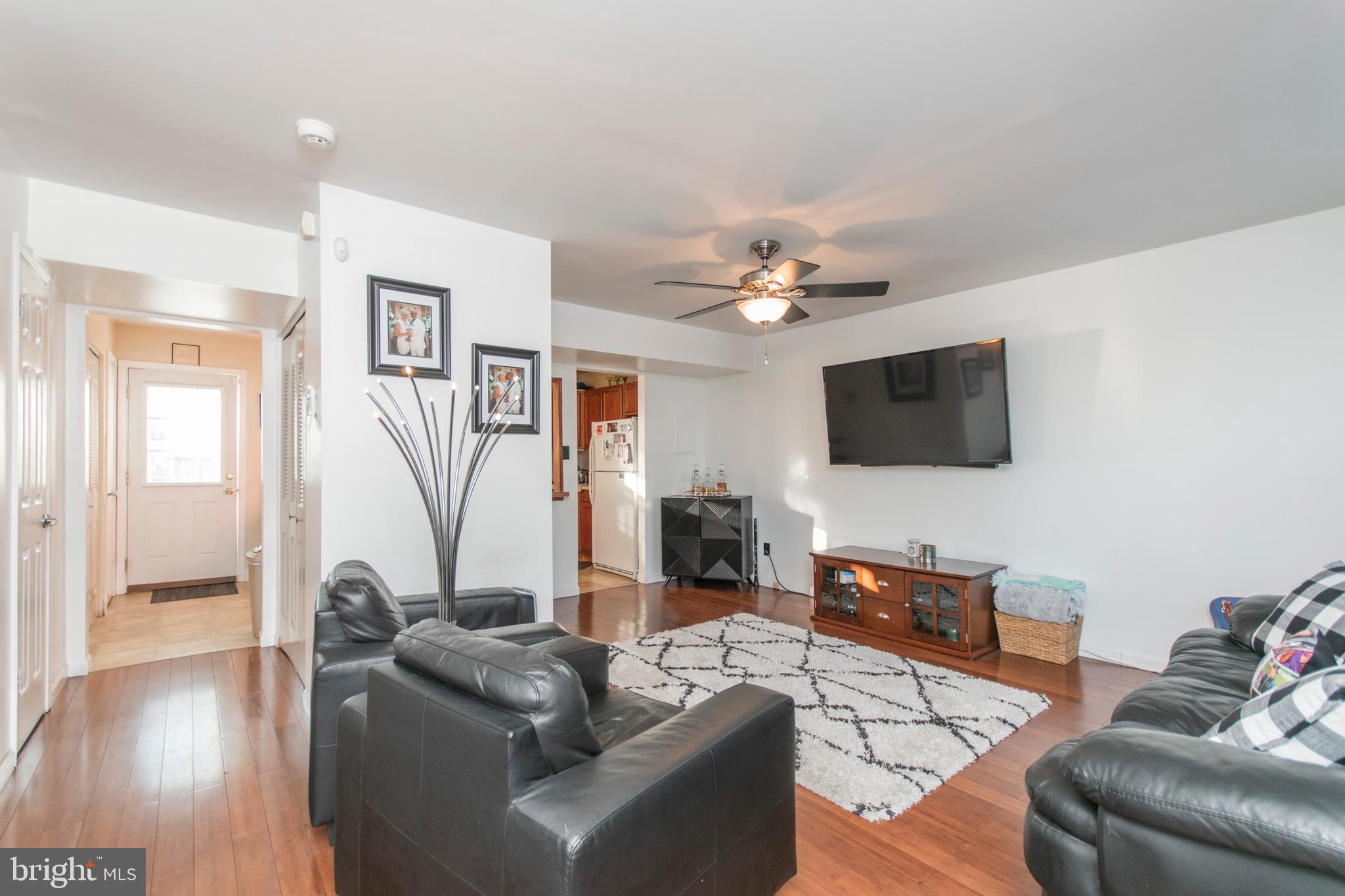 6 Mitchell Court Burlington, NJ 08016 - Photo 4 of 17