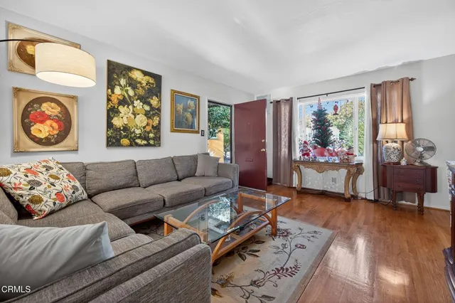 $975,000 | 3146 Strathmore Drive, Ventura, CA 93003