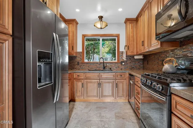 $975,000 | 3146 Strathmore Drive, Ventura, CA 93003