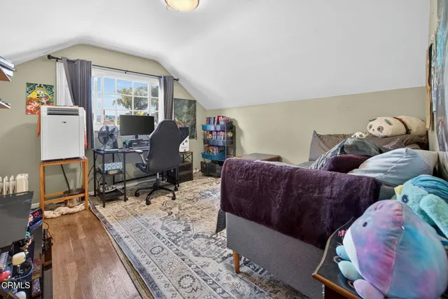 $975,000 | 3146 Strathmore Drive, Ventura, CA 93003