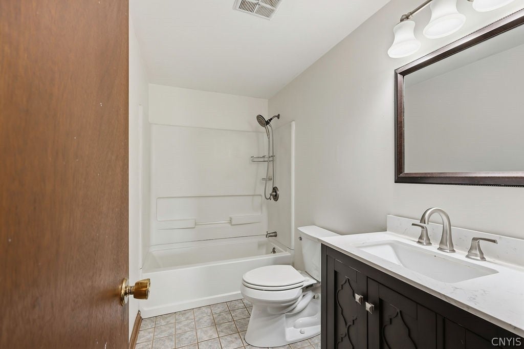 2061 Rabbit Lane Phoenix, NY 13135 - Photo 20 of 27 Gallery Image 20