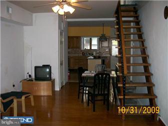 1141 Tree Street Philadelphia, PA 19148 - Photo 2 of 12 Living Room