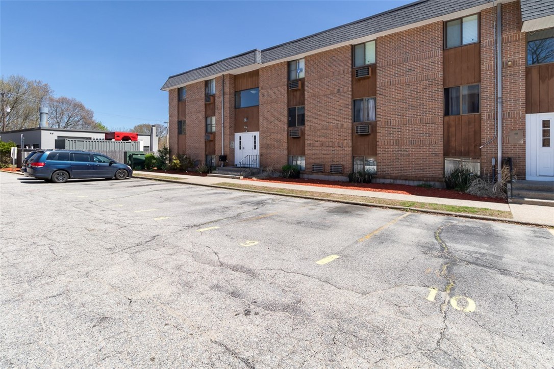 117 John Street, Unit 5 Lincoln, RI 02865 - Photo 2 of 30