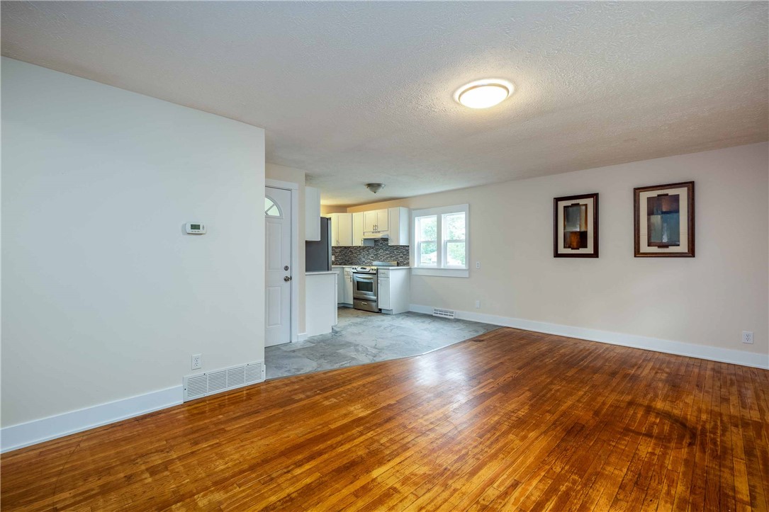 15 Green Ivy Circle Henrietta, NY 14623 - Photo 12 of 33