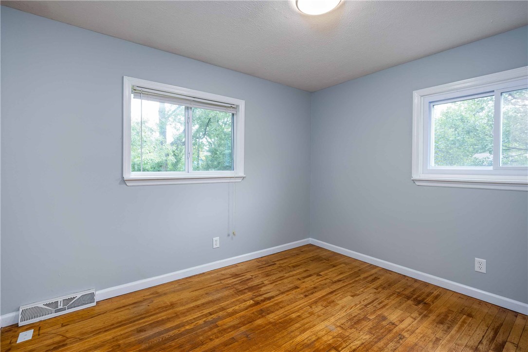 15 Green Ivy Circle Henrietta, NY 14623 - Photo 16 of 33