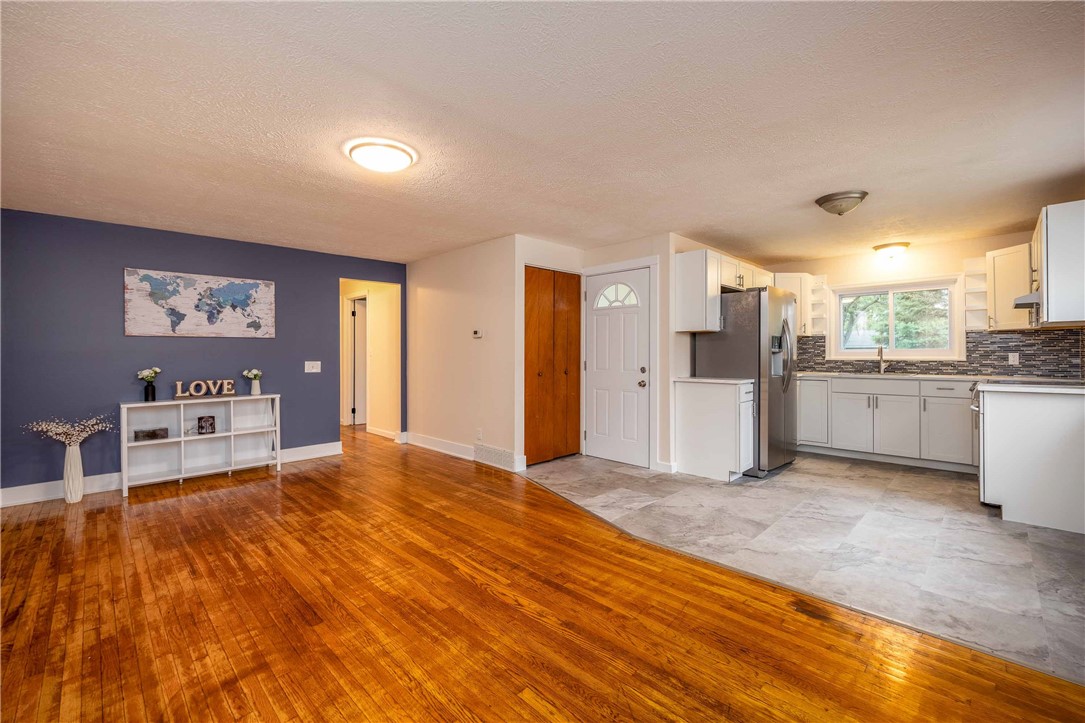 15 Green Ivy Circle Henrietta, NY 14623 - Photo 8 of 33