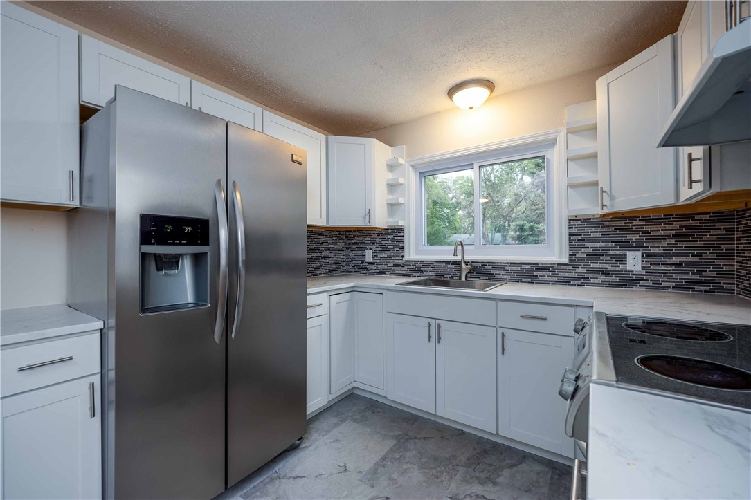 15 Green Ivy Circle Henrietta, NY 14623 - Photo 10 of 33