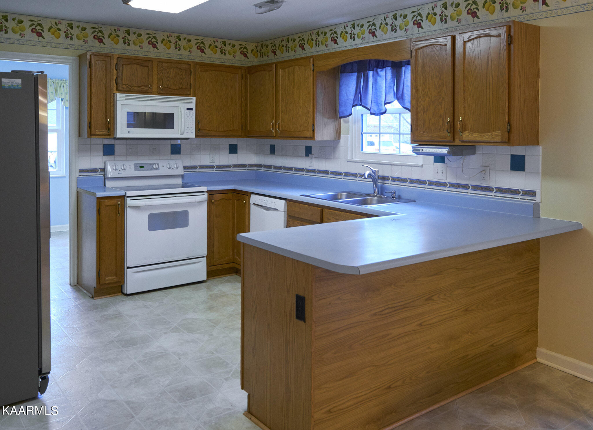 10013 Double Tree Road Knoxville, TN 37932 - Photo 15 of 42 Kitchen
