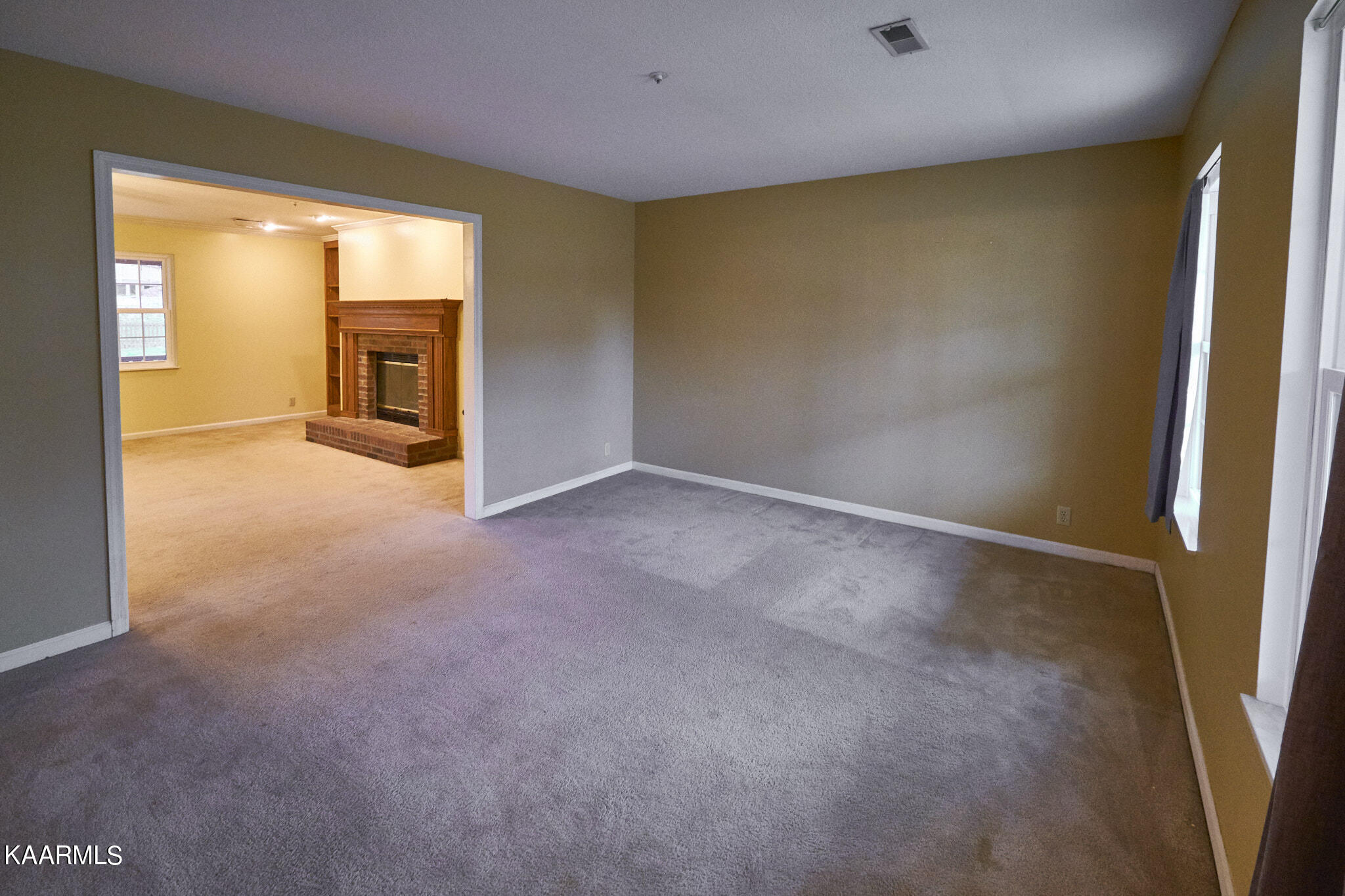 10013 Double Tree Road Knoxville, TN 37932 - Photo 8 of 42 Living Room