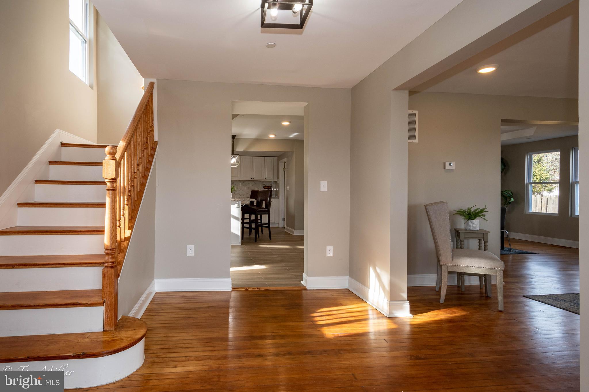 800 North Houcksville Road Hampstead, MD 21074 - Photo 6 of 46 Foyer