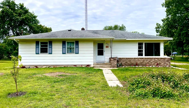 $218,000 | 2346 Main Street, Manistee, MI 49660