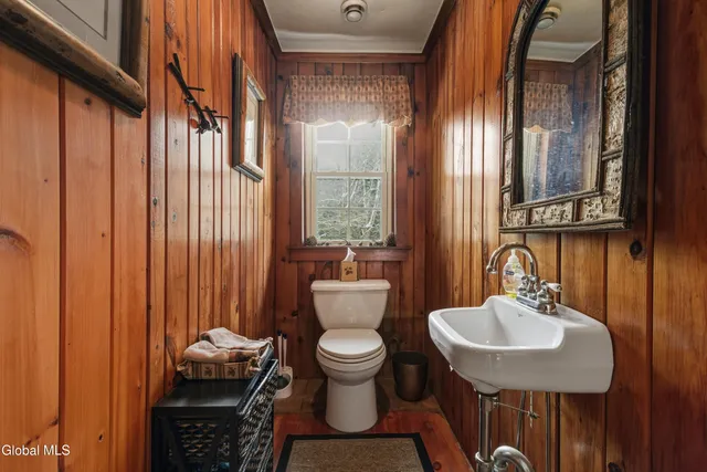 $1,550,000 | 746 Howe Road, Lake Luzerne, NY 12846