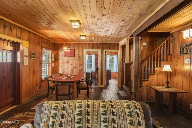 $1,550,000 | 746 Howe Road, Lake Luzerne, NY 12846