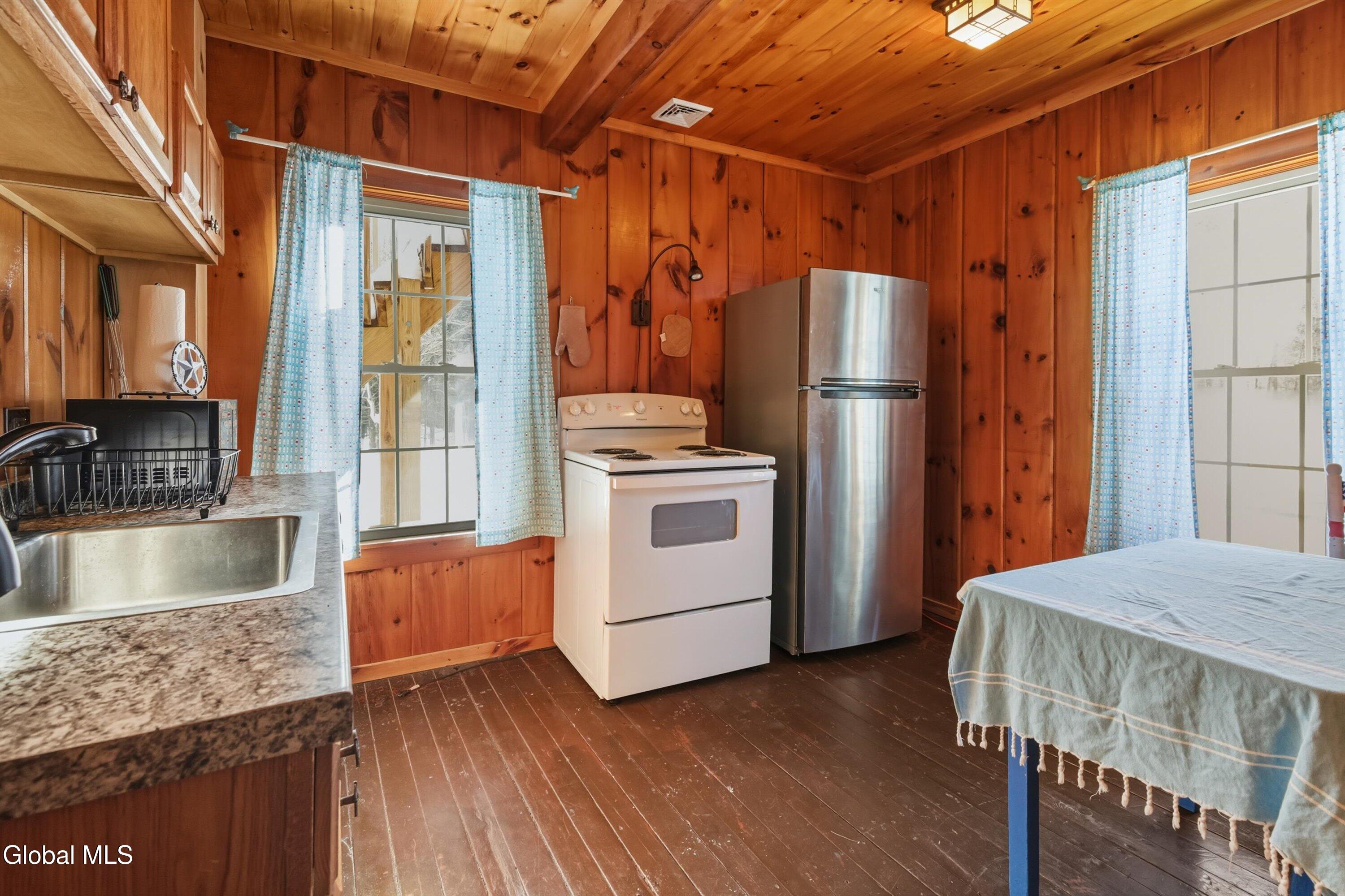 746 Howe Road Lake Luzerne, NY 12846 - Photo 65 of 93 58-746 Howe Rd-61