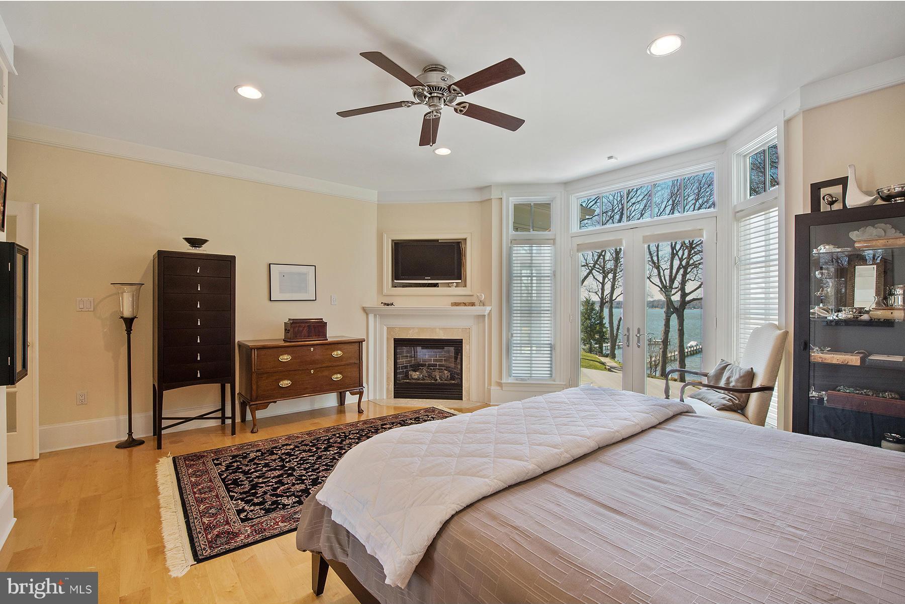 330 North Ferry Point Road Pasadena, MD 21122 - Photo 16 of 30 Master bedroom has Magothy River views