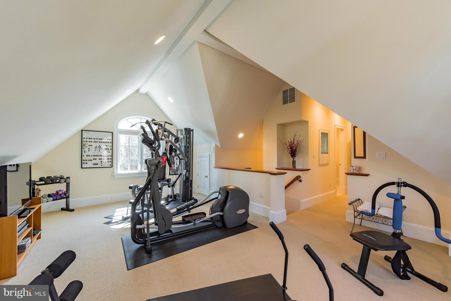 330 North Ferry Point Road Pasadena, MD 21122 - Photo 22 of 30 Exercise room/home office upstairs