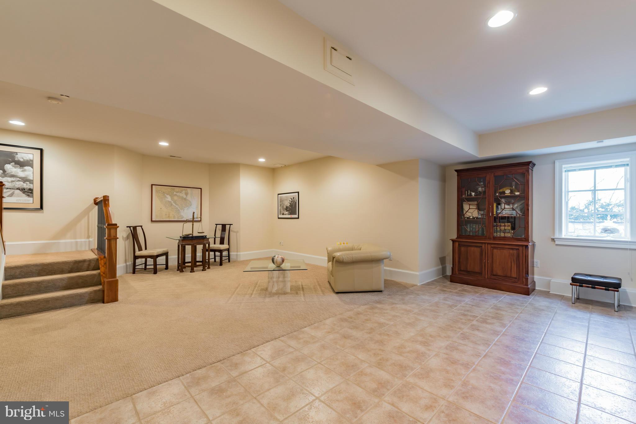 330 North Ferry Point Road Pasadena, MD 21122 - Photo 23 of 30 2nd family room on lower, walk-out level