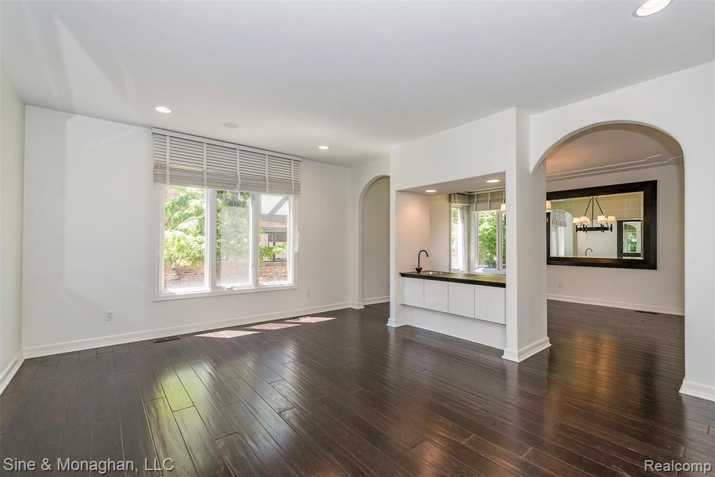 855 Rivenoak Street Birmingham, MI 48009 - Photo 13 of 55 Gallery Image 13