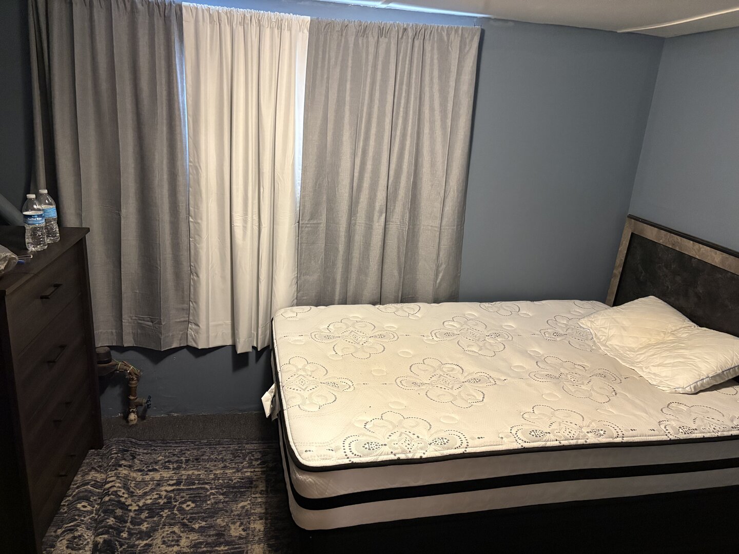 3523 North Whipple Street Chicago, IL 60618 - Photo 28 of 48 a bathroom with a bathtub