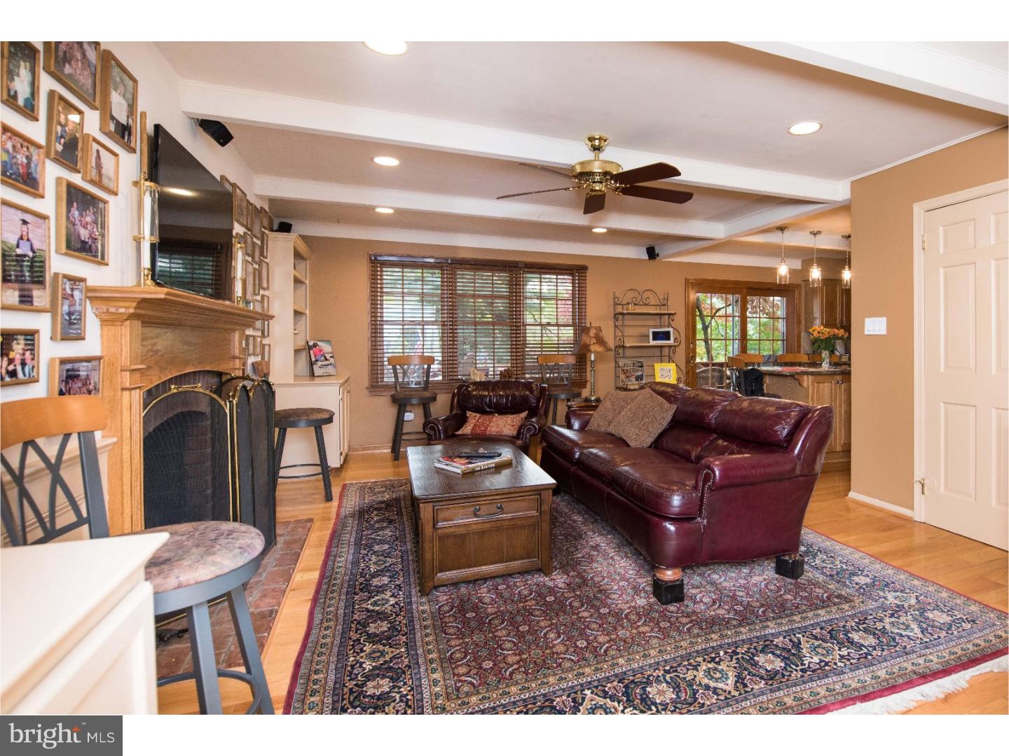 9 Dunbarton Road Cherry Hill, NJ 08003 - Photo 4 of 25 Family Room