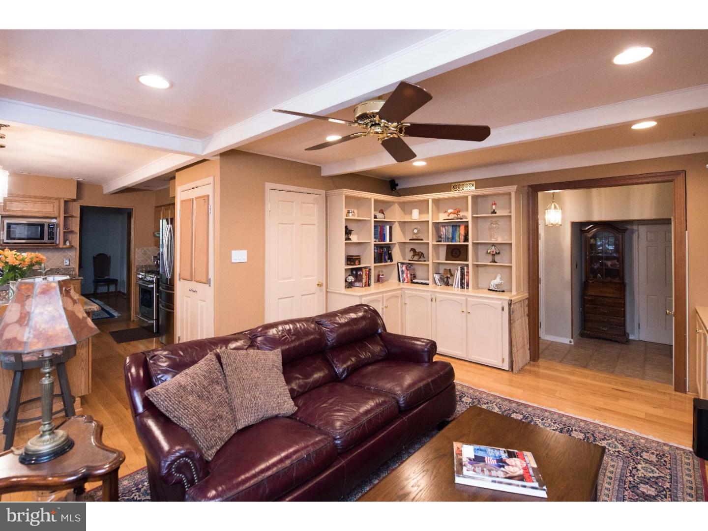 9 Dunbarton Road Cherry Hill, NJ 08003 - Photo 5 of 25 Family Room
