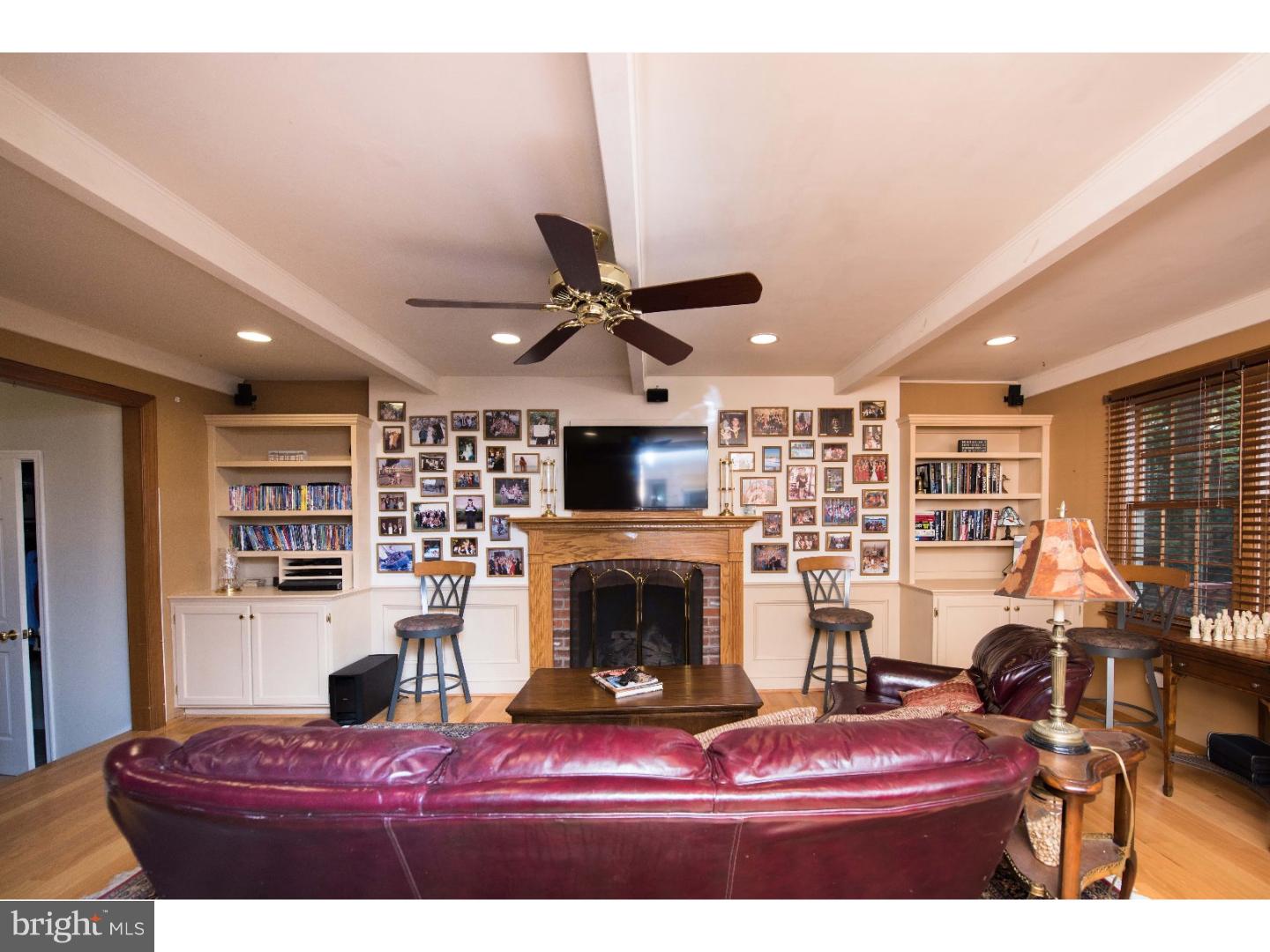 9 Dunbarton Road Cherry Hill, NJ 08003 - Photo 6 of 25 Fireplace