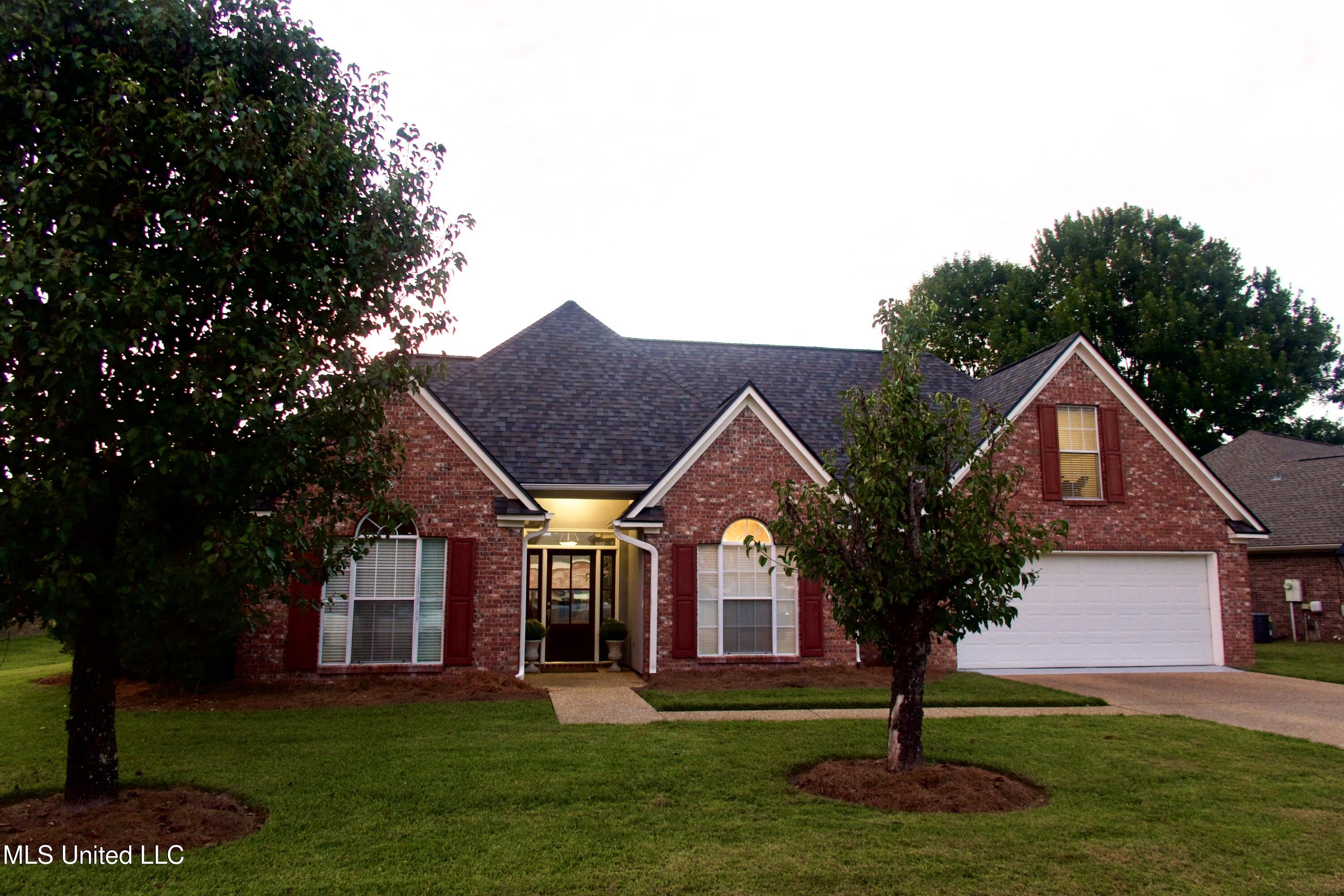 103 Buffalo Cove Clinton, MS 39056 - Photo 2 of 34 IMG_2109